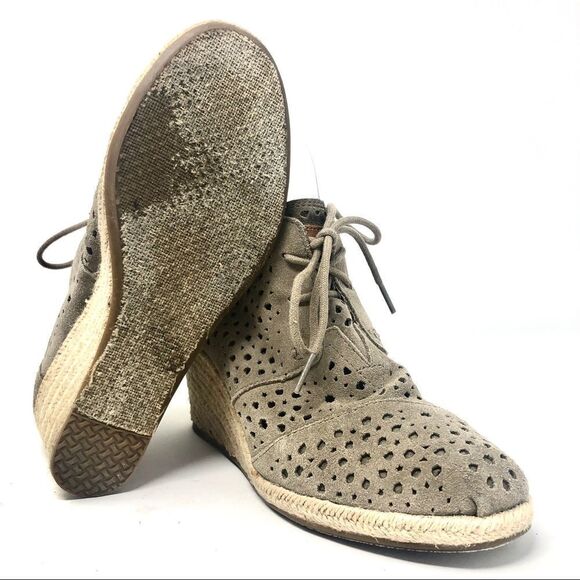 TOMS Perforated Tan Suede Espadrille Desert Boots - Picture 6 of 8
